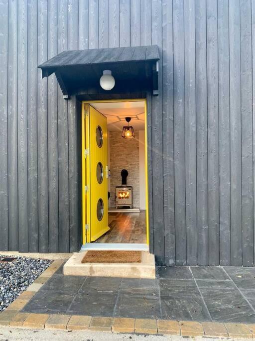 Ferienhaus Unique Restored Barn With Stove Killybegs